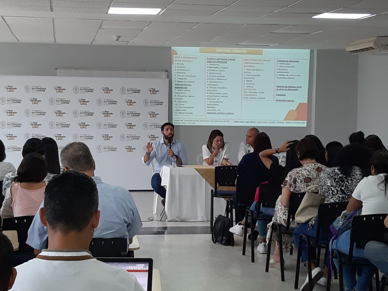 Encuentro de turismo (4).jpeg