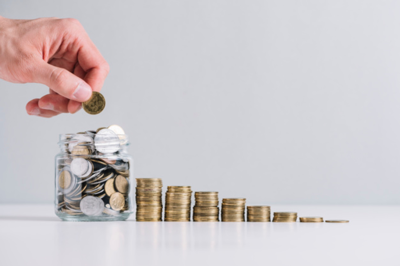 Invertir dinero FreePik.jpg