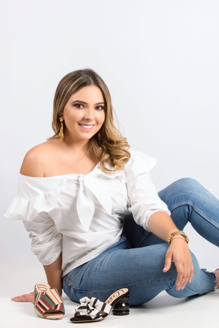 Laura Cepeda, estudiante Diseño de Modas1.jpg