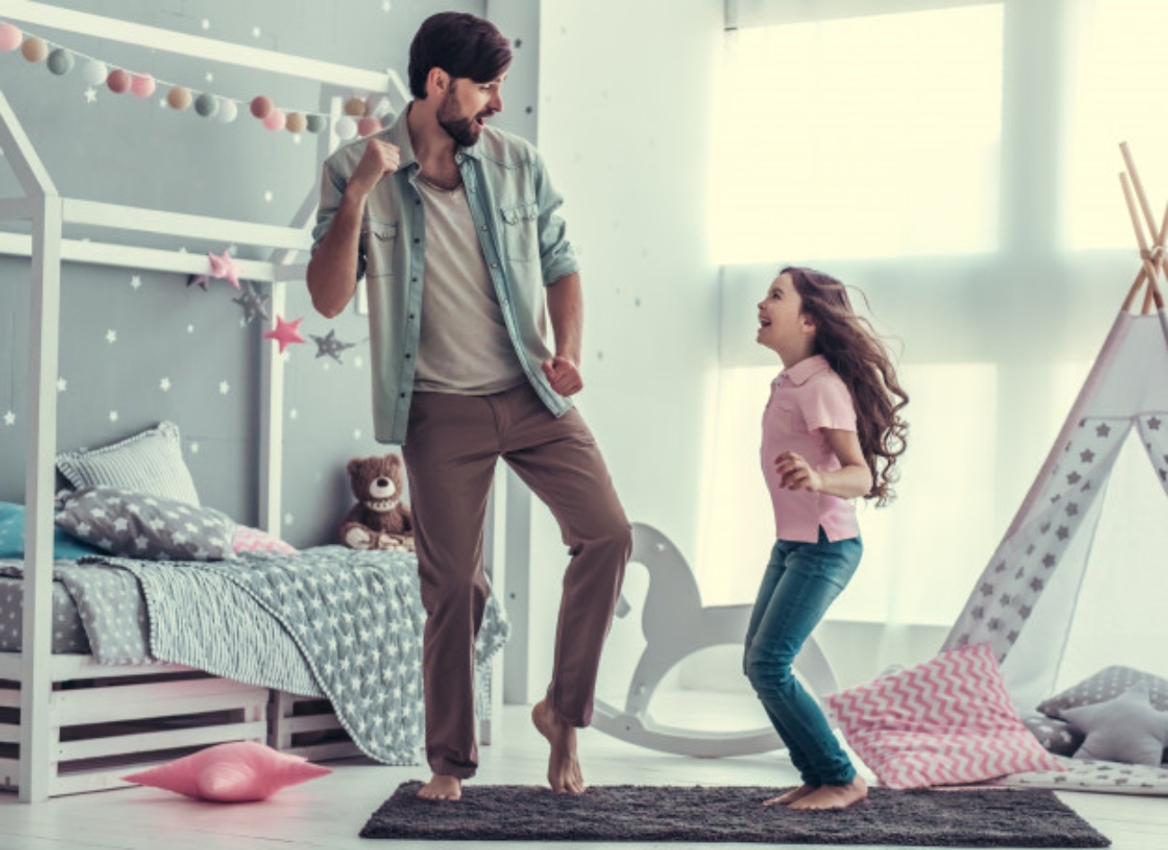 Padre e Hija Bailando FreePik.jpg