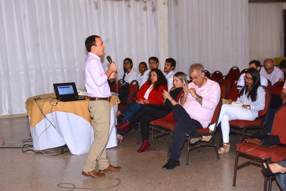 Taller de Clúster 1.jpg