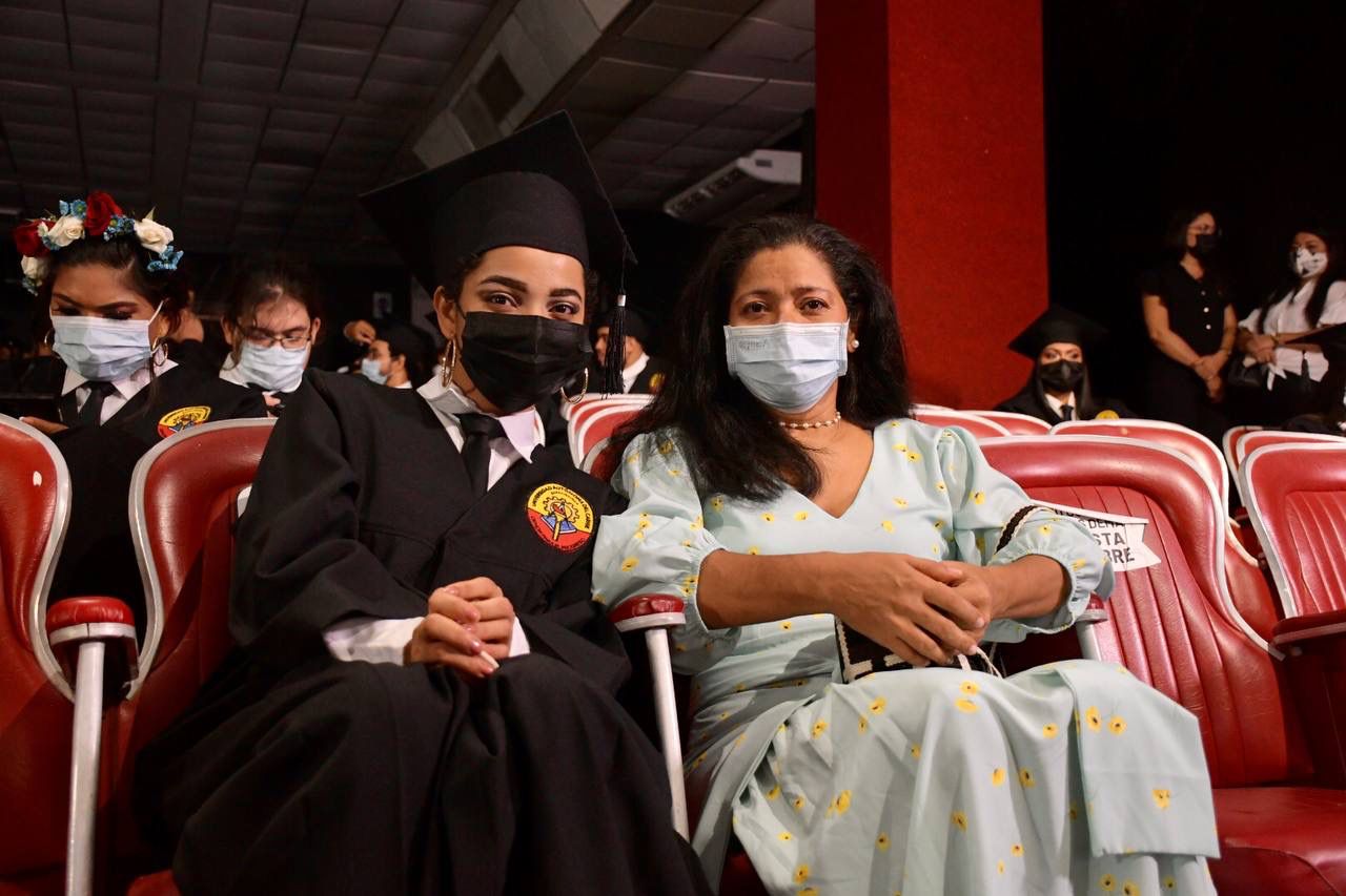 Graduanda s