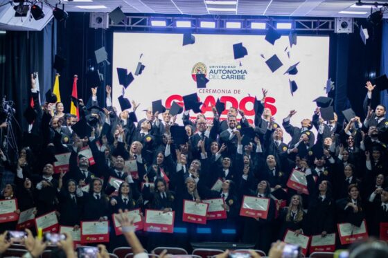 Momentos únicos e inolvidables se vivieron en las últimas ceremonias de grados Uniautónoma 2023