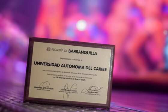 “Por su invaluable aporte a la cultura”, Alcaldía de Barranquilla exaltó a la Uniautónoma