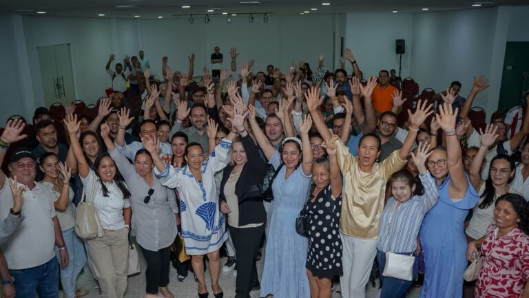 Padres de familia participaron en encuentro liderado por la rectora Silvia Gette Ponce en Uniautónoma
