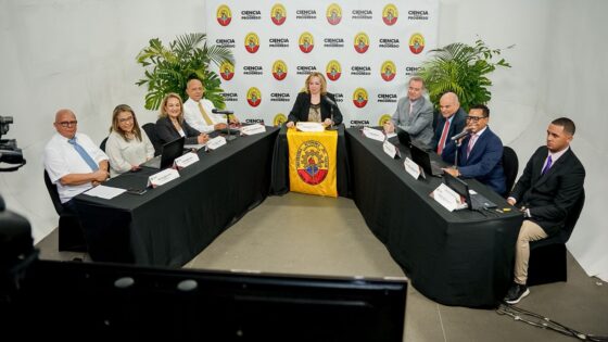 Uniautónoma recibe a pares académicos para renovación del Registro Calificado del programa de Ciencias Políticas