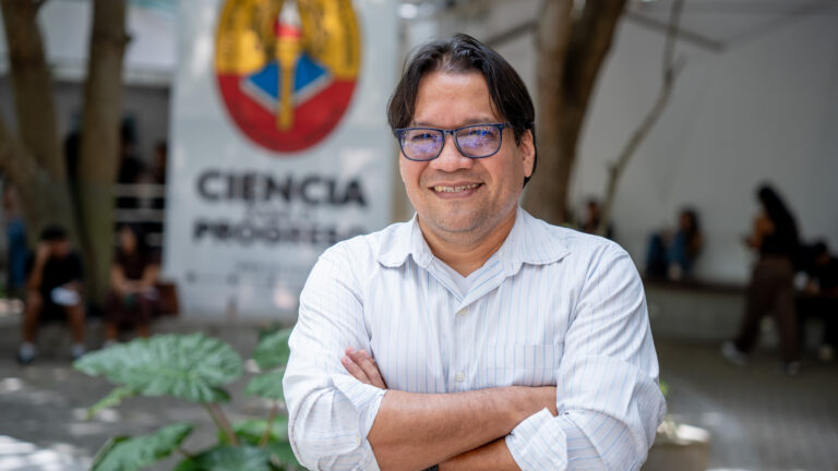 Evert de los Ríos, el docente de la Facultad de Ingeniería que integra el Banco de Elegibles de CONACES